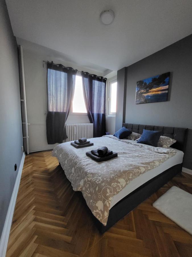 Grey Apartment Belgrad Exteriör bild